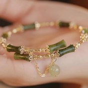 Resim Kadınlar için Şık El Yapımı Yeşil Bambu Boncuk Bileklik - Şık Yaprak Püskül & Çiçek Süsleri, Altın Tonlu Ayrıntılar, Partiler & Günlük Kıyafetler için İdeal 