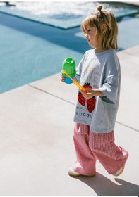 Resim Magu Kız Çocuk Pamuklu Açık Mavi Çilek Baskılı T-shirt Ve Kırmızı Pötikare Pantolon Takım - Yazlık İkili Set Çok Renkli 