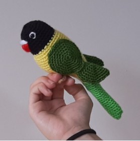 Resim nildamigurumi Amigurumi Kuş Oyuncak Muhabbet Kuşu Siyah Yeşil 