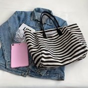 Resim Kadınlar için Çizgili Dokuma Crossbody Çanta - Siyah & Beyaz Günlük El Çantası, Ayarlanabilir Askılı, Modern Çizgili Tasarım, Dayanıklı Kumaş Yapısı, Seyahat Aksesuarı, Trendy Tote, Sağlam Dikişli, Hafif Tote, Kadın Modası 