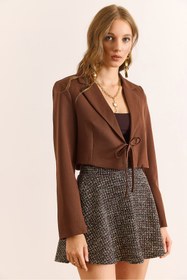 Resim Olalook Kadın Kahverengi Astarlı Bağcık Detaylı Crop Blazer Ceket CKT-19000464 