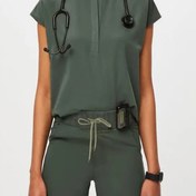 Resim Doktorlar ve Diş Hekimleri İçin Küçük Stand-Up Yaka ile Uzun Pantolon Seti, Yaz için Elastik Scrub Üstleri Dahil. 