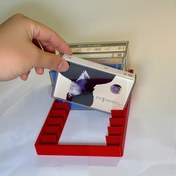 Resim Manyetik Kaset Depolama Kutusu, Kaset Depolama, Manyetik Kaset Depolama Rafı, Manyetik Kaset Gösterme Rafı, Manyetik Kaset Koleksiyonu, Manyetik Kaset Organizatörü, Manyetik Kaset Gösterimi, Manyetik Kaset Koleksiyonu, 3D Baskı Kaset Depolama 