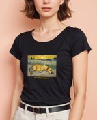 Resim Huzur - Van Gogh Sokakta Geniş Yaka Tişört 