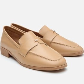 Resim HOTİÇ Kadın Deri Bej Logo Detaylı Loafer 