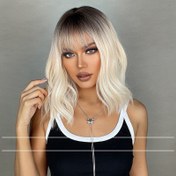 Resim Kadınlar için Doğal Kahverengi Balayaj Vurgulu Isıl Fiber Peruk - Katmanlı Uçlu, Saça Dalgalık Bob Model, Bejden Saraya Ombre, Şapka ve Günlük/Özel Etkinlikler İçin Konforlu Tasarım (Bakım Gerektirmez) - Her Ton Beyaz Tenle Uyumludur, Yüksek Sıcaklık Çekme Özellikli Baş Kaplaması, Rose Net Astar, Kolay Stil Verilebilen & Bakımı İtibariyle Pratiktir 