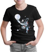 Resim Astronaut Playing Basketball With The Moon Siyah Çocuk Tshirt 001 