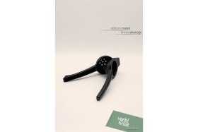 Resim Feyza Design Dayanıklı Metal Döküm Limon Sıkacağı, Siyah Renkli, Pratik ve Şık Tasarım 