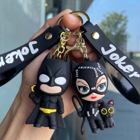 Resim WB Resmi Lisanslı Batman Anahtarlık Joker & Batgirl 3D Figürleri ile - Dayanıklı PVC & Metal Anahtarlık, Siyah & Altın Süper Kahraman Çanta Şansı Erkekler için, Rahat Aksesuar, Eğlenceli Tasarım, Yüksek Kaliteli Koleksiyonlar 
