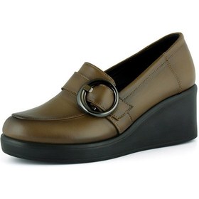 Resim Erkan Saçmacı Madeline Ceviz Hakiki Dana Derisi Tokalı Yuvarlak Burun Dolgu Topuklu Günlük Ayakkabı Kahveregi 