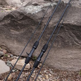 Resim Karbon Fiber ve Fiberglas Kompozit Malzeme Spinning Çubuk 1.8m 2 Bölme Siyah Görünüm Segmenti Tutucu Tasarımı Seramik Rehber Döngüsü Hafif M-Tone Ucuz Tuzlu Su ve Taze Su için Uygun Tatil Hediyesi Seçimi 