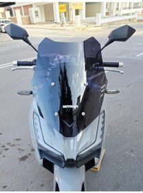 Resim Motocam Yuki Xway 125 Siperlik Ön Cam 2023-2025 Model 49cm Siyah Renkli 4mm Spor Cam 