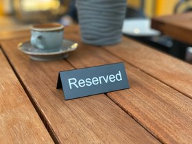 Resim Metal Masaüstü Rezerve Tabelası - Restoran ve Kafeler İçin Reserved Masa Kartı - Siyah / 100 
