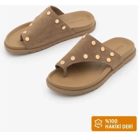 Resim Marjin Kadın Hakiki Deri Parmak Arası Bantlı Zımbalı Günlük Terlik Nobi Camel Süet 