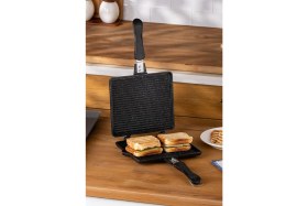 Resim Özbience Pratik ve Şık Tost Makinesi ile Lezzetli Sandviçler Hazırlayın 