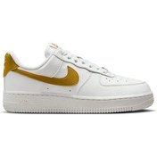 Resim Nike Air Force 1 07 Se Kadın Beyaz 