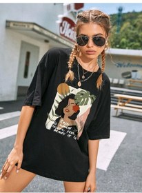 Resim Kadın Oversize Female Figure Baskılı Siyah T-shirt. Siyah 