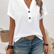 Resim Kadınların Yazlık Yaka V-Neck Düğmeli Rahat T-Shirt - Beyaz, Kısa Kollu, Rahat Stil, Yazlık Rahat Giyim|Vneck Tshirt|Kısa Kollu Gömlek 