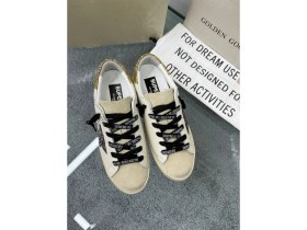 Resim Golden Goose Kadın Rahat Sneaker Ayakkabı Şık ve Konforlu Günlük Model 