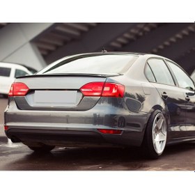 Resim Vw Passat B8 2015-2021 Spoiler Piano Black Bagaj Çıtası 