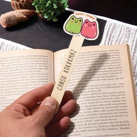 Resim Şirin Kurbağalar İsimli Ahşap Kitap Okuma Ayracı 
