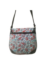 Resim Erkan Çanta ÖZEL TASARIM KİLİM DESENLİ OMUZ ASKILI POSTACI ÇANTASI Çok Renkli 