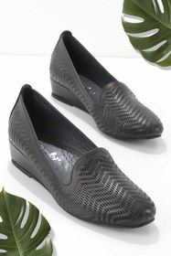 Resim Bambi Siyah Leather Kadın Dolgu Topuklu Ayakkabı K01531180303 