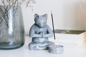 Resim BETON MEDİTASYON KEDİ TÜTSÜLÜK 