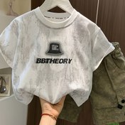 Resim Erkek Çocukları İçin İki Parçalı Yaz Kısa Kollu Set - Şık Pamuklu T-Shirt "BBTHEORY" Grafikli ve Yeşil Kargo Şortlu, Dış Mekan Oyunları İçin Mükemmel, Günlük Gençler Kıyafeti, Oyuncağı Gençler Tasarımı, Rahat Gençler Giyimi 