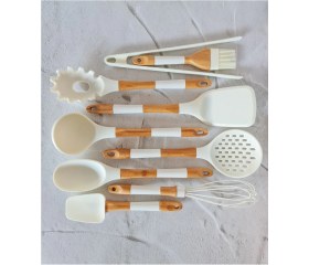 Resim Bambu ve Silikon Malzemeli 9 Parça Mutfak Seti, Şık ve Kullanışlı Tasarım 