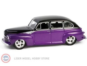 Resim 1:64 Greenlight 1946 Ford Fordor Super Deluxe in Dark Purple Metallic and Black Two Tone California Lowriders Series 6 