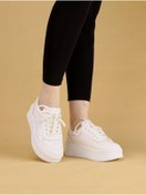 Resim layki SKAYA Yüksek Tabanlı Şık ve Rahat Günlük Kadın Kalın Taban Beyaz Sneaker 