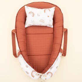Resim Babynest ve Yastık- Çift Taraflı - Koyu Kiremit Muslin - Kahverengi Gökkuşağı 
