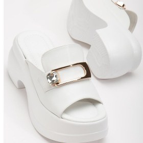 Resim Platform Tabantümyüz Toka Taşlı Cilt Beyaz Kadın Dolgu Topuk Terlik-3063-Beyaz 