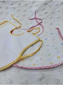 Resim BERKAY Sundan Pamuklu Bebek Mama Önlüğü Arkası Naylon 2 Adet 25x30 Koldan Geçmeli 