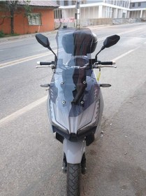 Resim Motocam Motolüx Wow Siperlik Ön Cam 2023 2024 Model 55cm Açıkfüme Renkli 4mm Kısa Spor Cam 