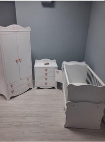 Resim Bebek Odası 90654 Pink Takım Dolap Uzamalı Beşik Şifonyer Demonte Ürün Beyaz 