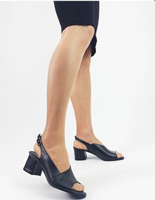 Resim Hakiki Deri Siyah Renk Kalın Topuk Bantlı Kadın Topuklu Sandalet Siyah 