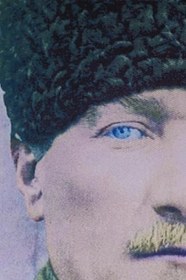 Resim ZC Bayrak Gri Uzun Atatürk Masa Bayrağı Saten Kumaş Dijital Baskı 15x22,5 cm 