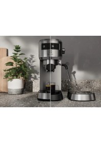 Resim Electrolux E6EC1-6ST Explorer 6 Espresso Cappuccino Kahve Makinesi | Isı Kontrol Teknolojisi, Süt Kö 