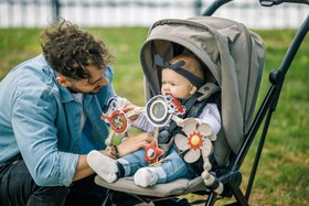 Resim Tiny Love 0-3 Yaş Dönence Beşik ve Bebek Arabası Oyuncağı (Tiny Rockers Koleksiyonu) 