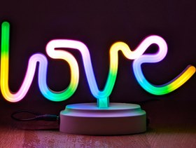 Resim Neon Işıklı LOVE Yazılı Masa Lambası (Pil + USB) 