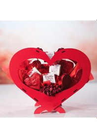 Resim Kalp Şeklinde Ahşap Aşk Çikolata Sepeti 
