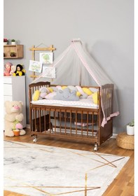 Resim Ahşap Beşik Anne Yanı Beşik Ceviz 60x120 - Pembe Sarı Örgü Uyku Seti Seti + Yatak + Tekerlekli Ceviz 