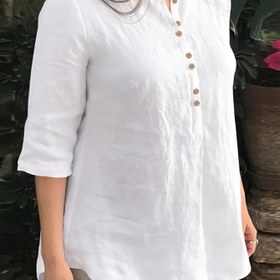 Resim Kadınların Üç Çeyrek Kollu, Düğmeli Ön, Yuvarlak Yaka ile Hafif Mavi Tunik - Yetişkinler için Rahat Hafta Sonu Üstü, Rahat Giyim|Boş Kesim Üst|Kumaş 