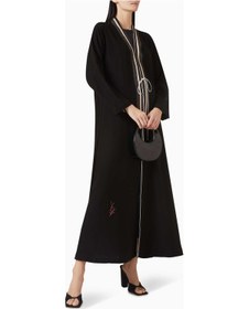 Resim Lava Design Şık Ve Modern Kuşaklı Abaya Tasarımı İle Elegan Bir Görünüm Siyah 