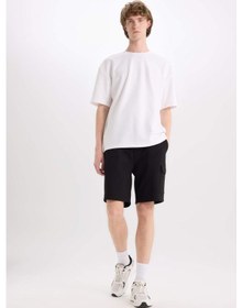 Resim DeFacto Regular Fit Dokulu Düz Paça Kargo Cepli Basic Düz Şort B8796AX25SMBK81 