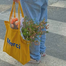 Resim 1 adet Büyük Kapasiteli Sarı Kanvas Alışveriş Çantası, Kare Sızdırmaz El Çantası, Gıda ve Alışveriş için Uygun, Çok Fonksiyonlu Anne Çantası, Yazlık Çantası, İşe Giden Çiftler için 