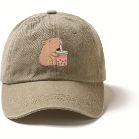 Resim 1 adet Kapibara İçme Boba Çayı Beyzbol Şapkası - Sevimli Kahverengi Tasarım, Hafif Polyester, Günlük Tarz, Aile ve Arkadaşlar için Mükemmel Hediye, Hediye Şapka | Benzersiz Grafik Şapka | Hafif Şapka 