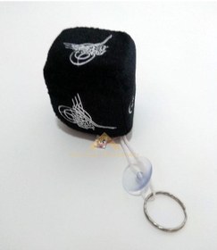 Resim 1 Adet Osmanlı Tuğra Desenli Siyah Renk Vantuzlu Küp Zar Ayna Süsü Küp Anahtarlık Küp Zar Peluş Dekor 6x6 Cm 1 Adet 